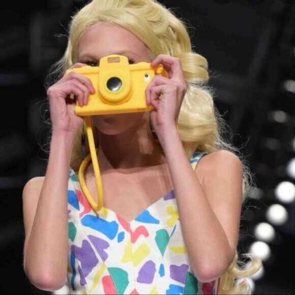 Moschino Barbie Yellow Camera Crossbody Phone Carrying Case Bag 15 Runway - Picture 2 of 11